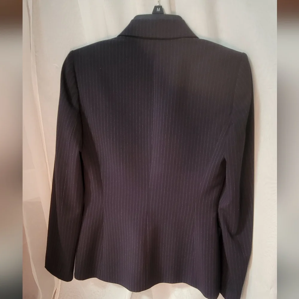 Tahari Navy Blue Pinstripe Contemporary Skirt Suit - Picture 3 of 6